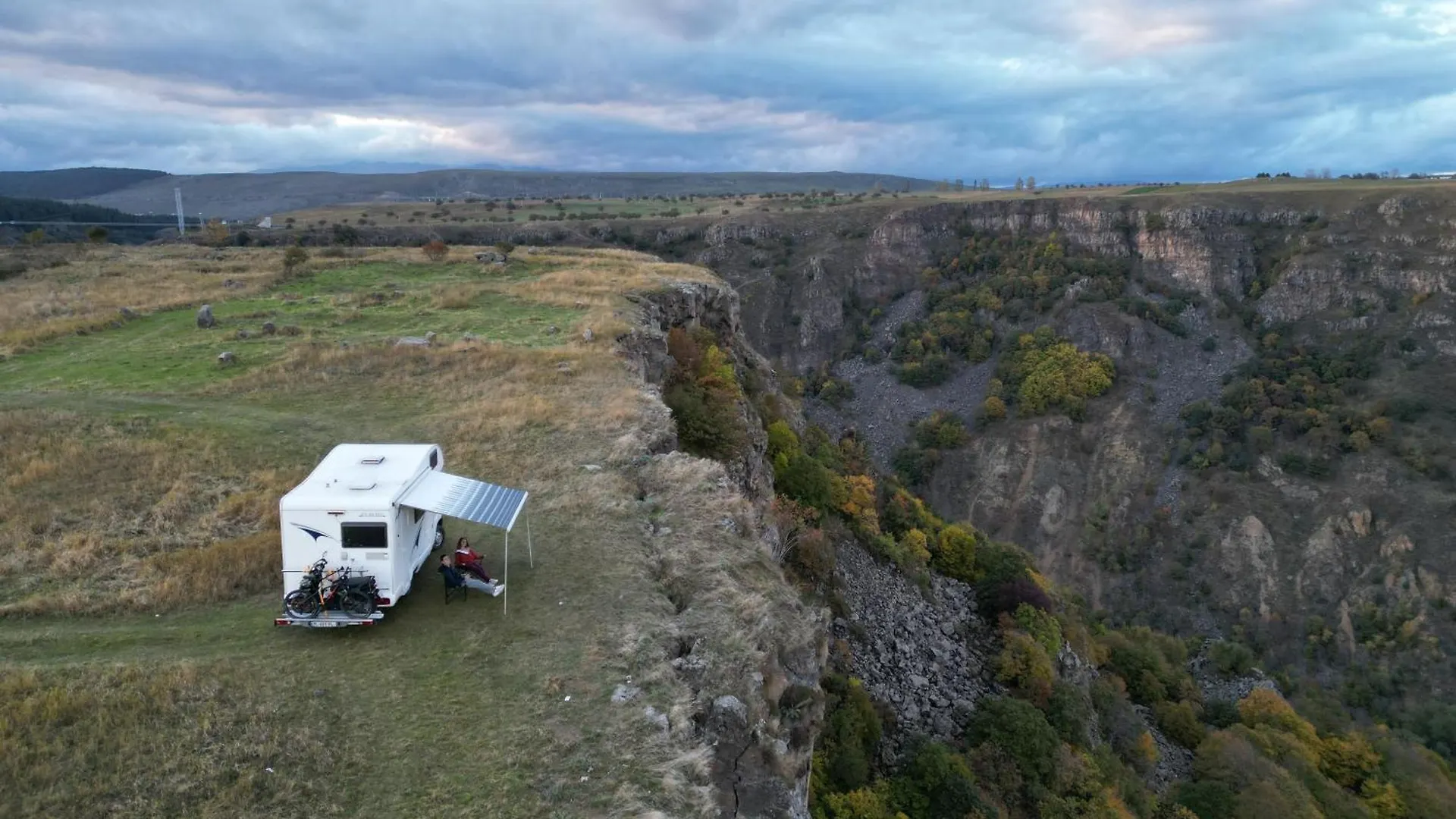 Camping Комфортный Семейный Автодом На 5 Человек Tbilisi